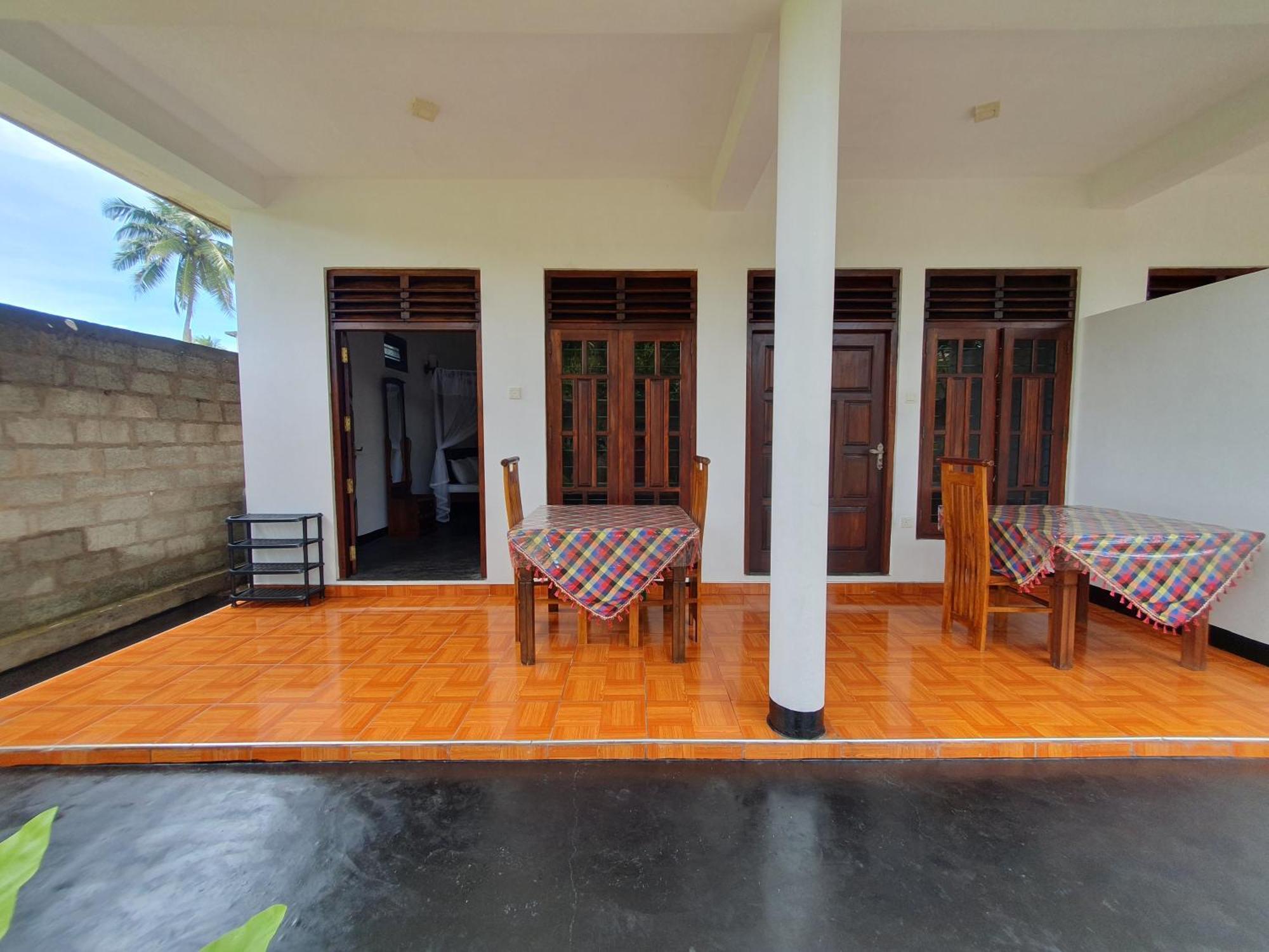 Sayura Beach Hotel Mirissa Exterior foto